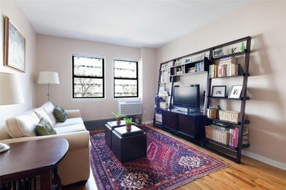 424 West 49th Street