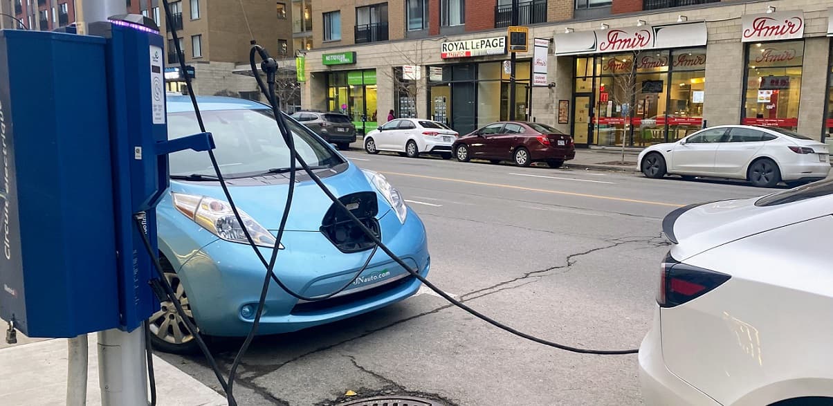 Street charger for an Electric Car
