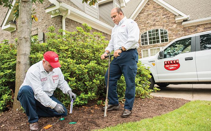 aiken techs installing sentricon