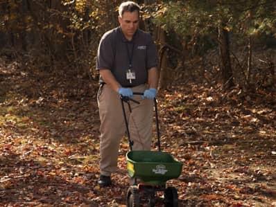 Learn More About Professional Tick Control From Arrow! professional tick control service in new jersey in action